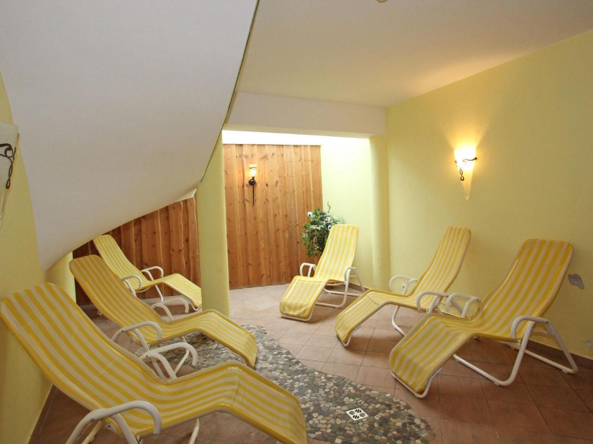 Quaint Apartment In L Ngenfeld With Sauna Huben  Exterior foto